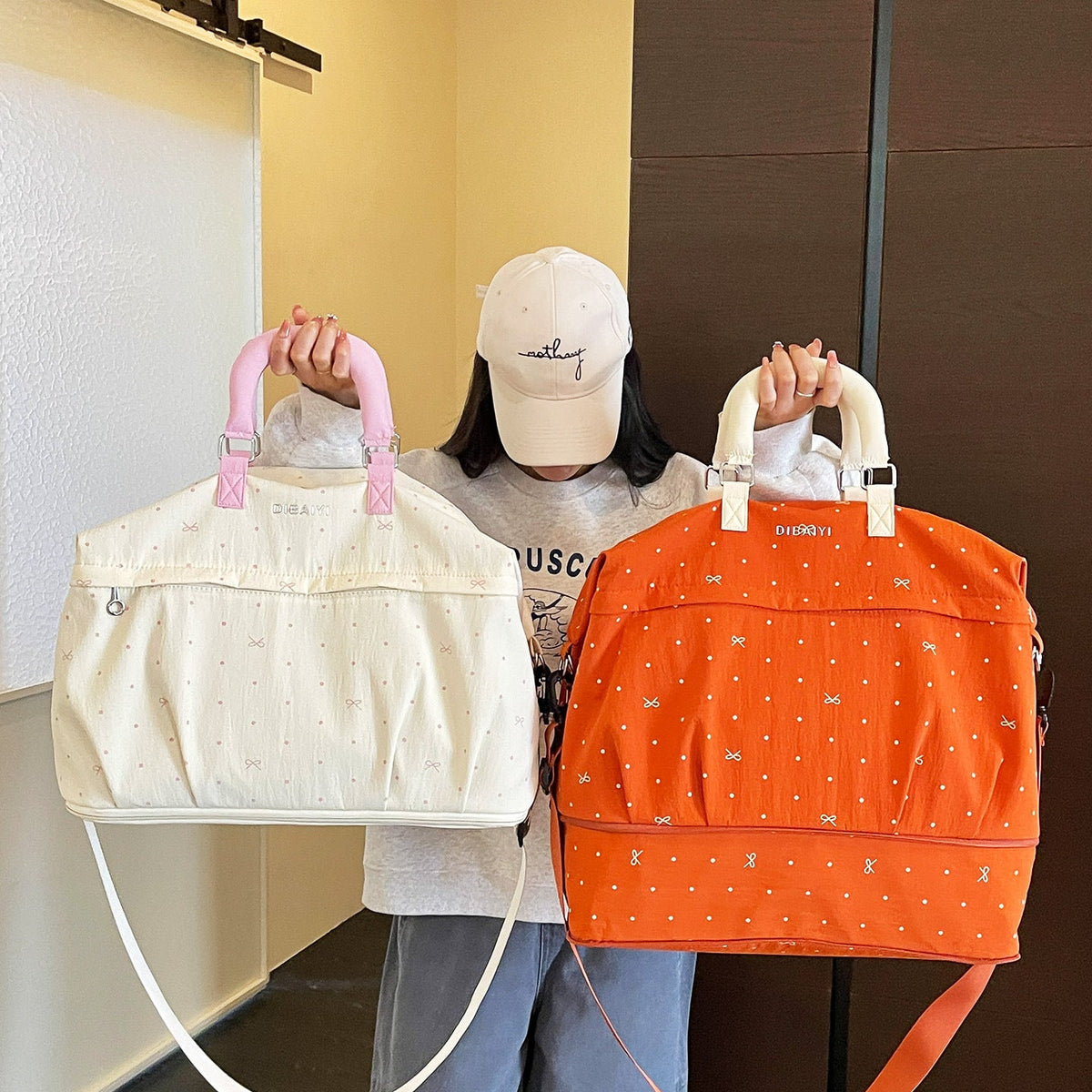 Multi-Pocket Weekender Duffle LoungeYard — product view 3