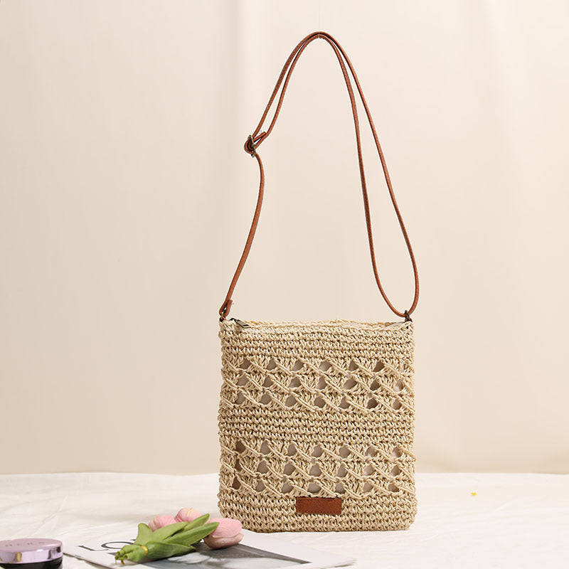 Hand-knotted shoulder bag in elegant design LoungeYard — product view 1