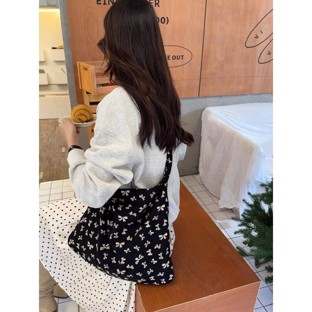 Floral-Printed Sling Bag LoungeYard — product view 3