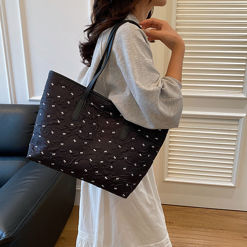 Quilted Tote Bag with Pattern LoungeYard — product view 2