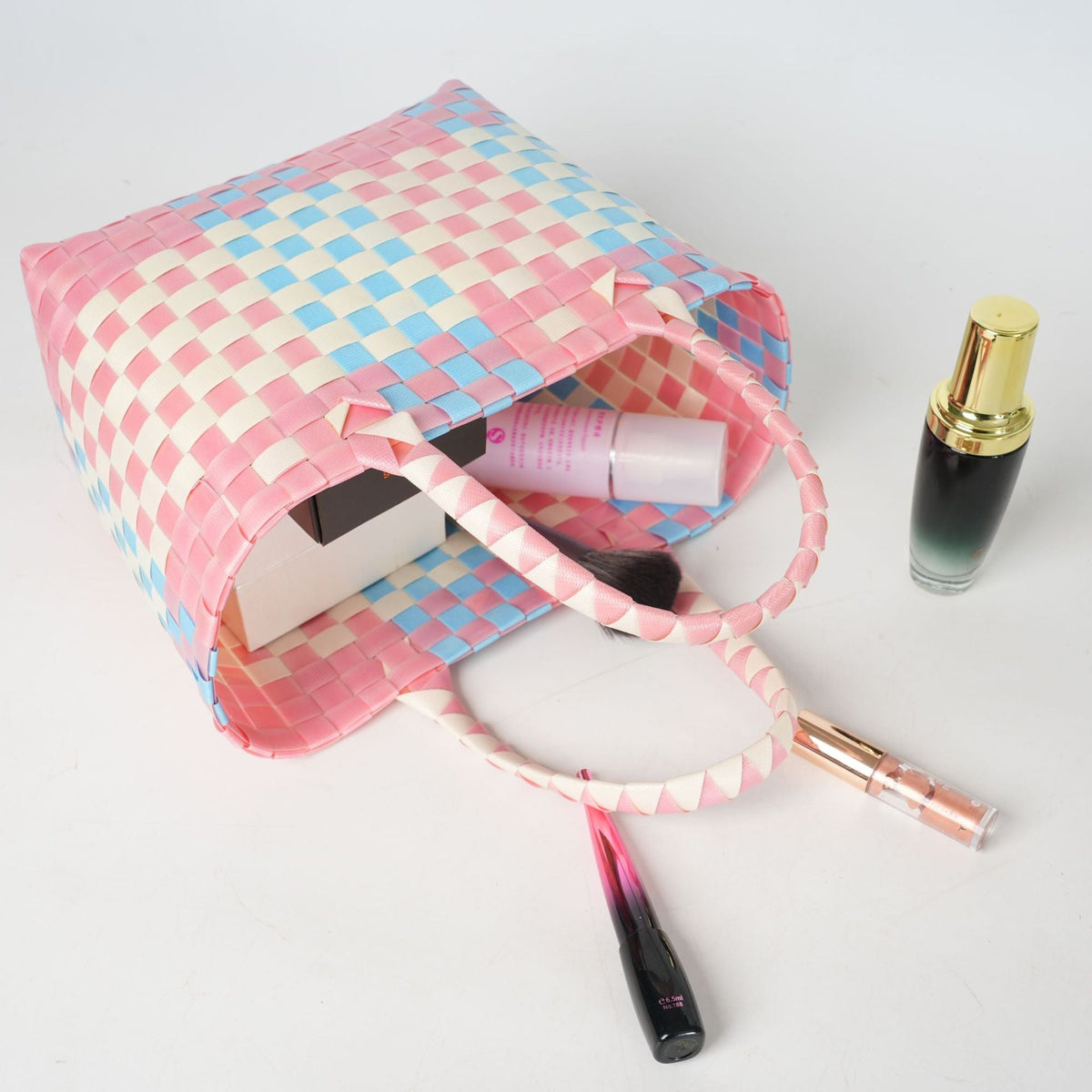 Handwoven Beach Bag LoungeYard — product view 4