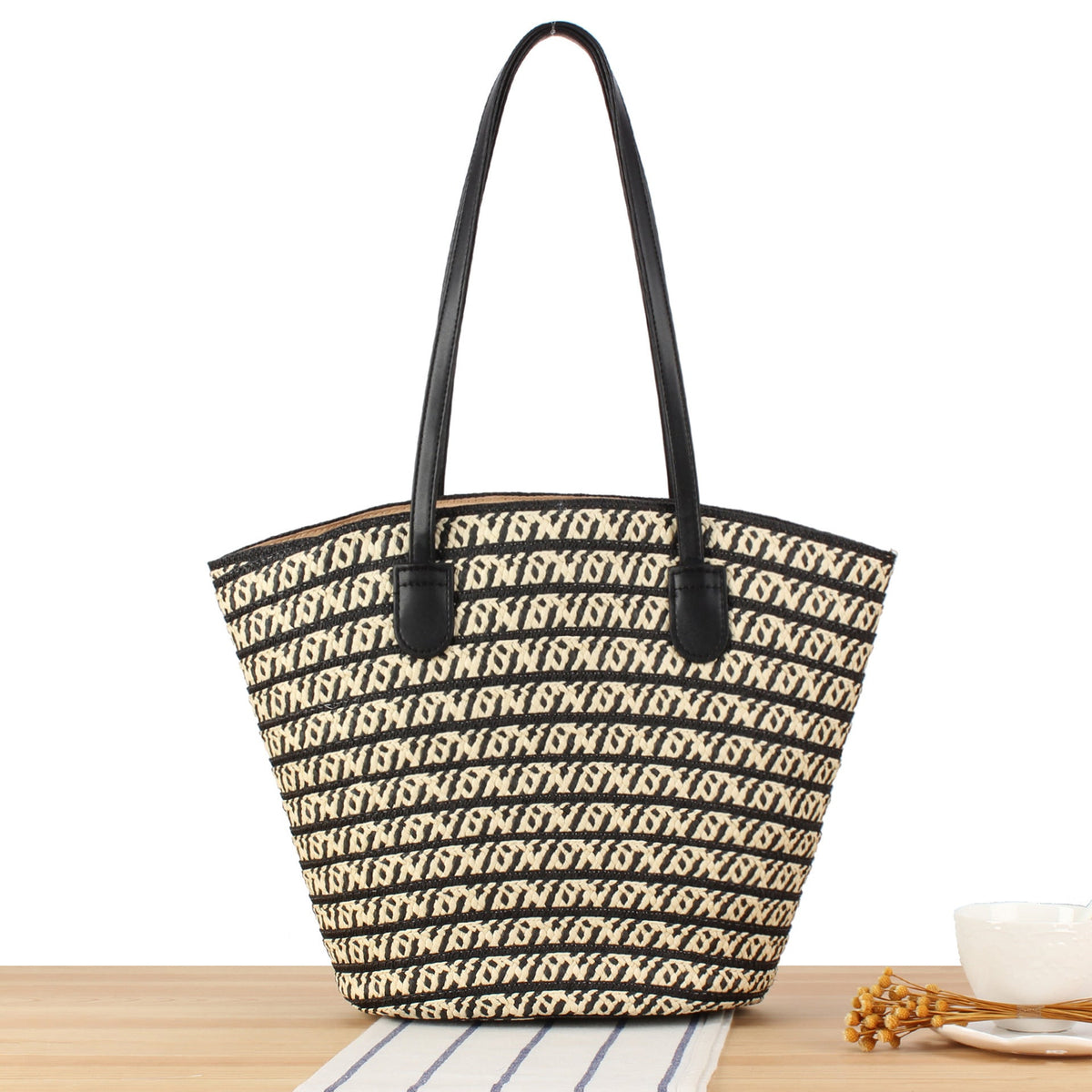 Beach bag with refined leather accents LoungeYard — product view 1