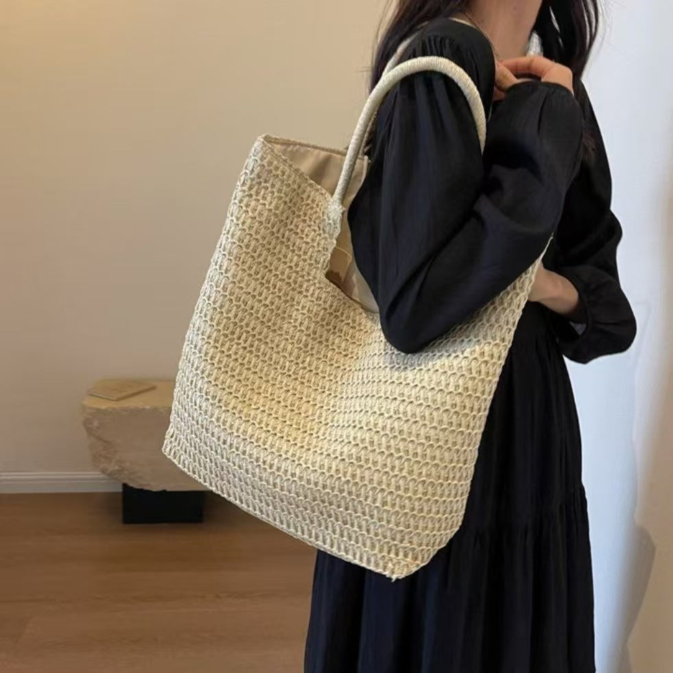 Stylish shopping bag LoungeYard — product view 1