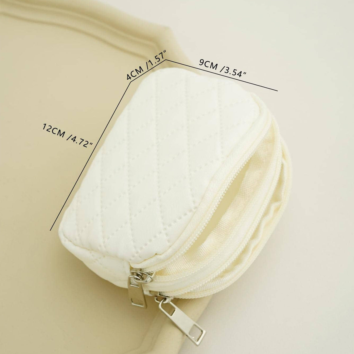 Practical and Stylish Cosmetic Bag LoungeYard — product view 4