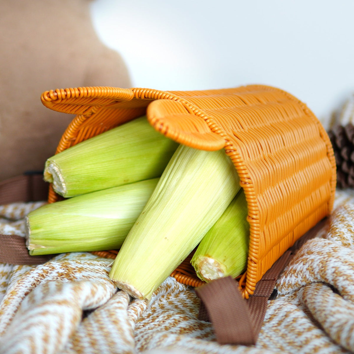 Women handcrafted basket bag LoungeYard — product view 4