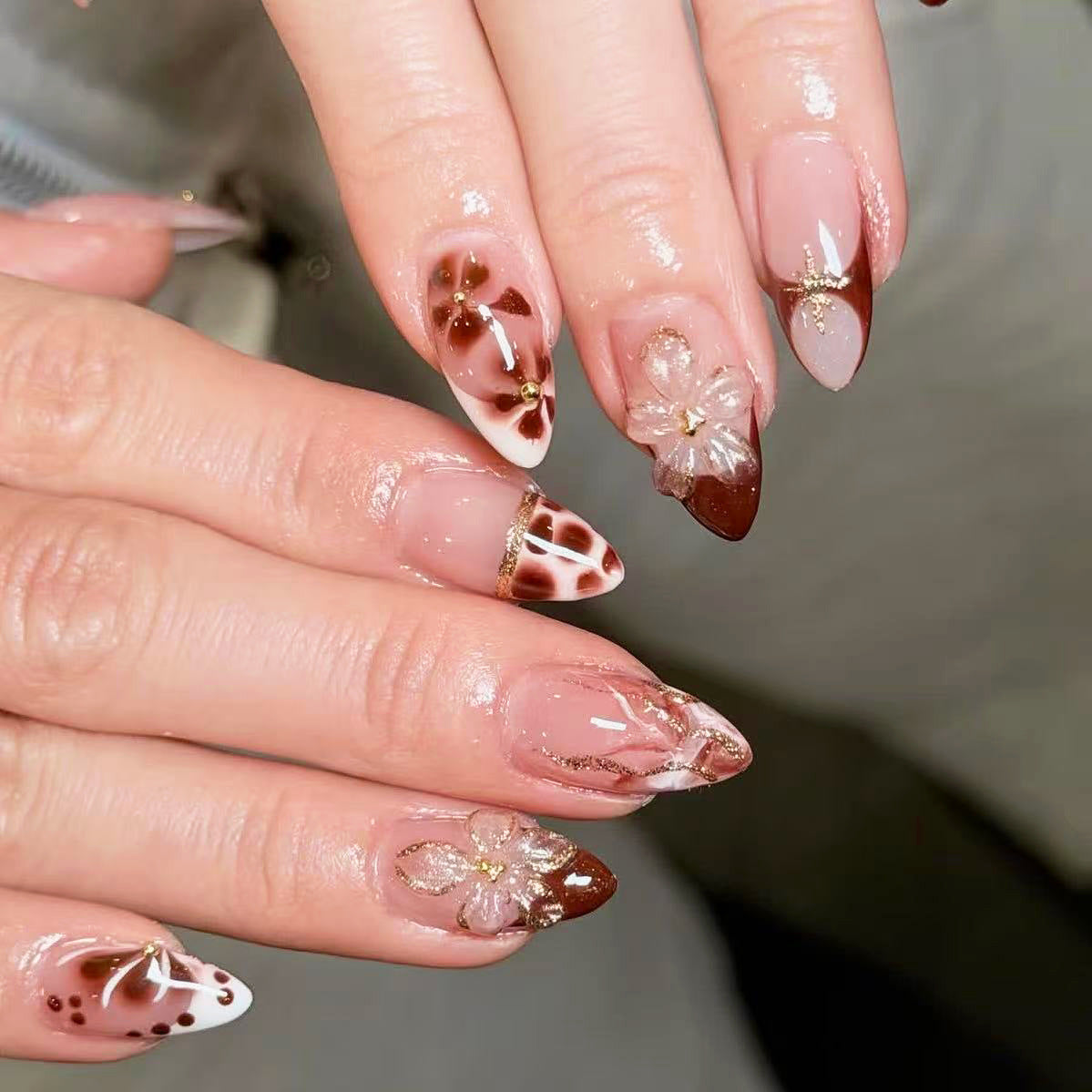 Artfully Designed Press-On Nail Set — product view 3