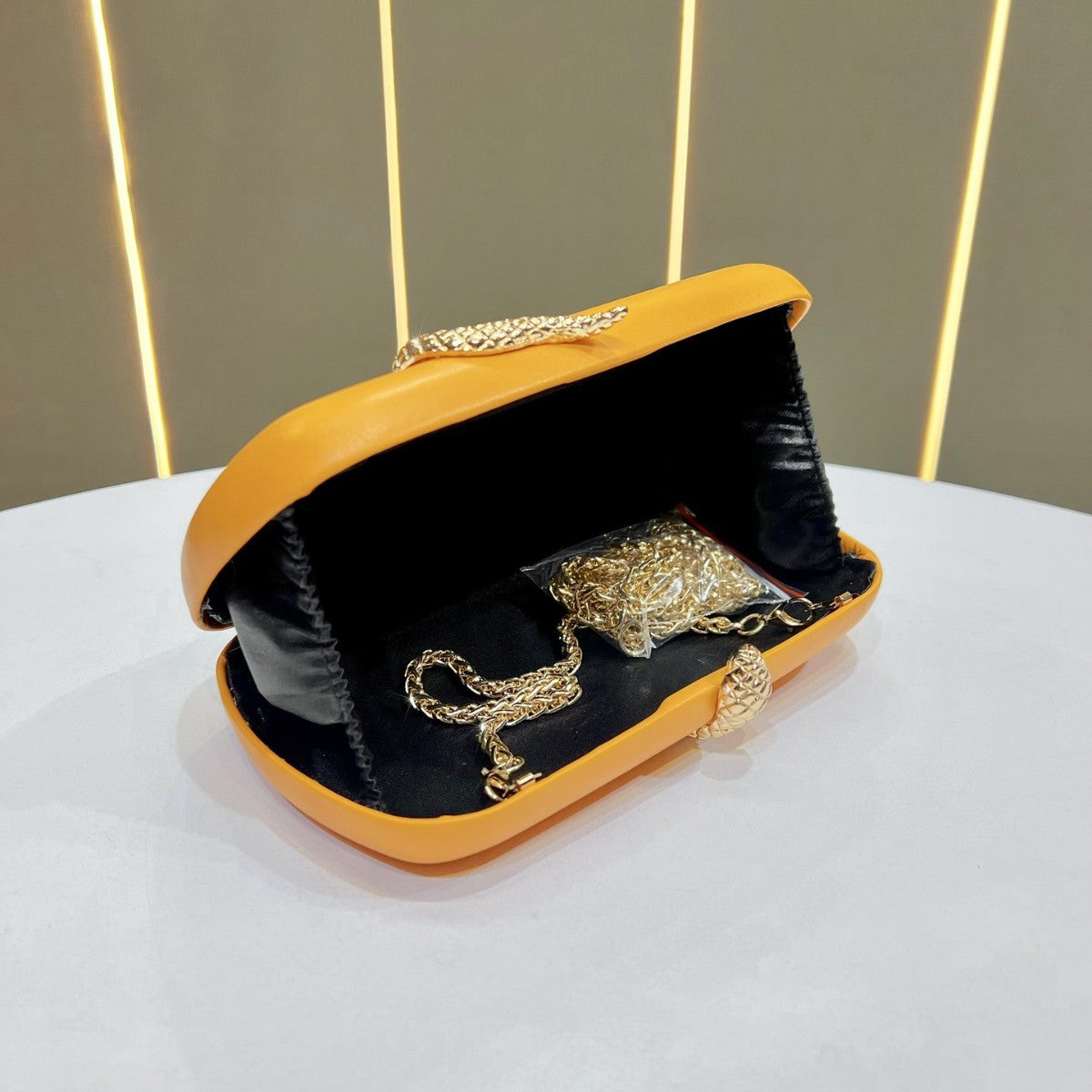 Stylish Snake-Detail Evening Clutch — product view 3