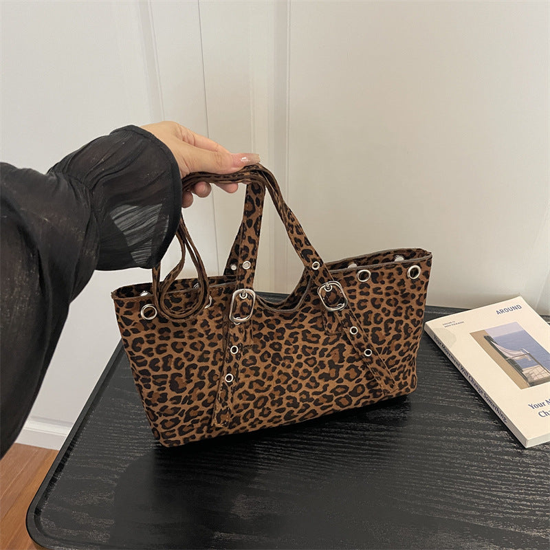 Stylish Minimalist Suede Tote Bag — product view 4