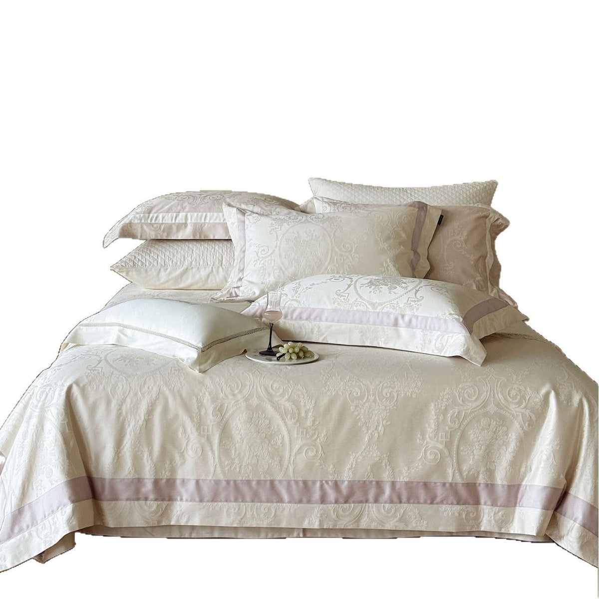 Luxurious jacquard bedding set with damask pattern and satin border — product view 4