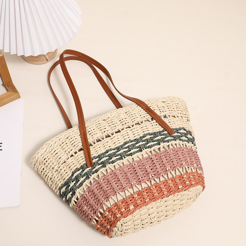 Stylish basket bag with sturdy leather handles LoungeYard — product view 4