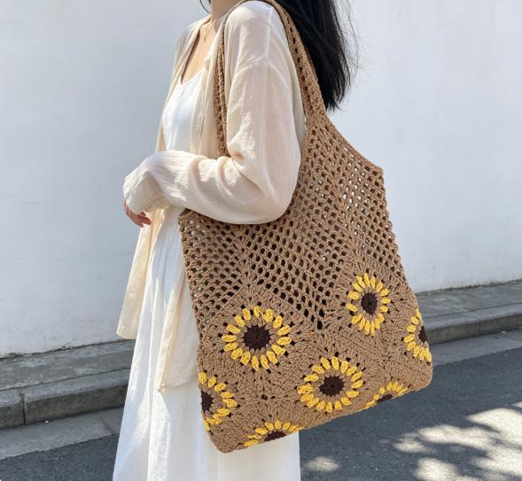Handmade crochet bag LoungeYard — product view 6