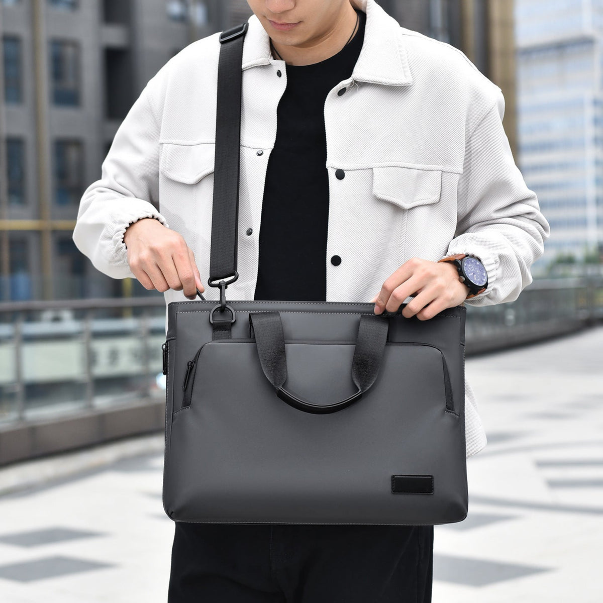Professional Business Briefcase LoungeYard — product view 4