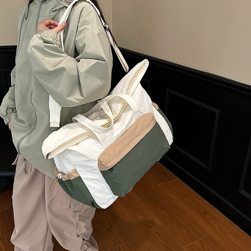 Versatile Multi-Functional Travel Bag LoungeYard — product view 2