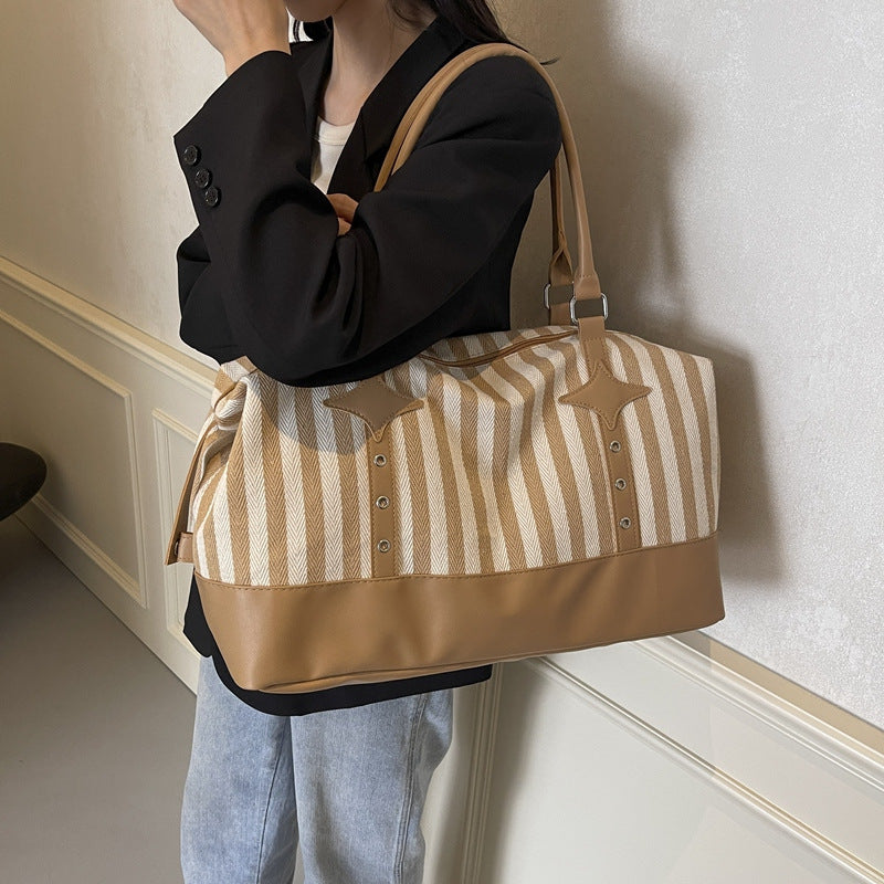 Travel Weekender Bag LoungeYard — product view 1