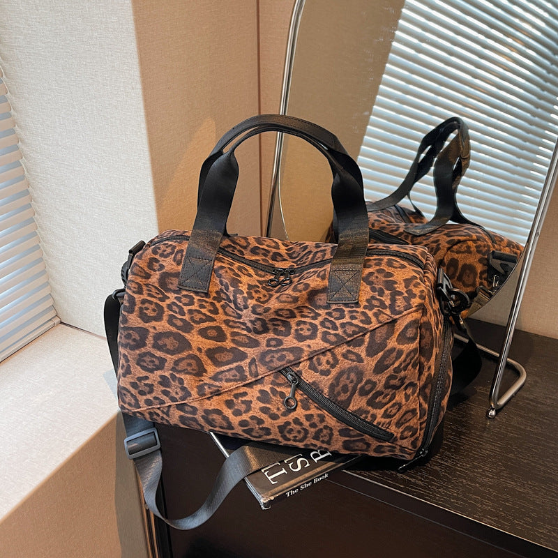 Multifunctional sports and leisure bag LoungeYard — product view 1