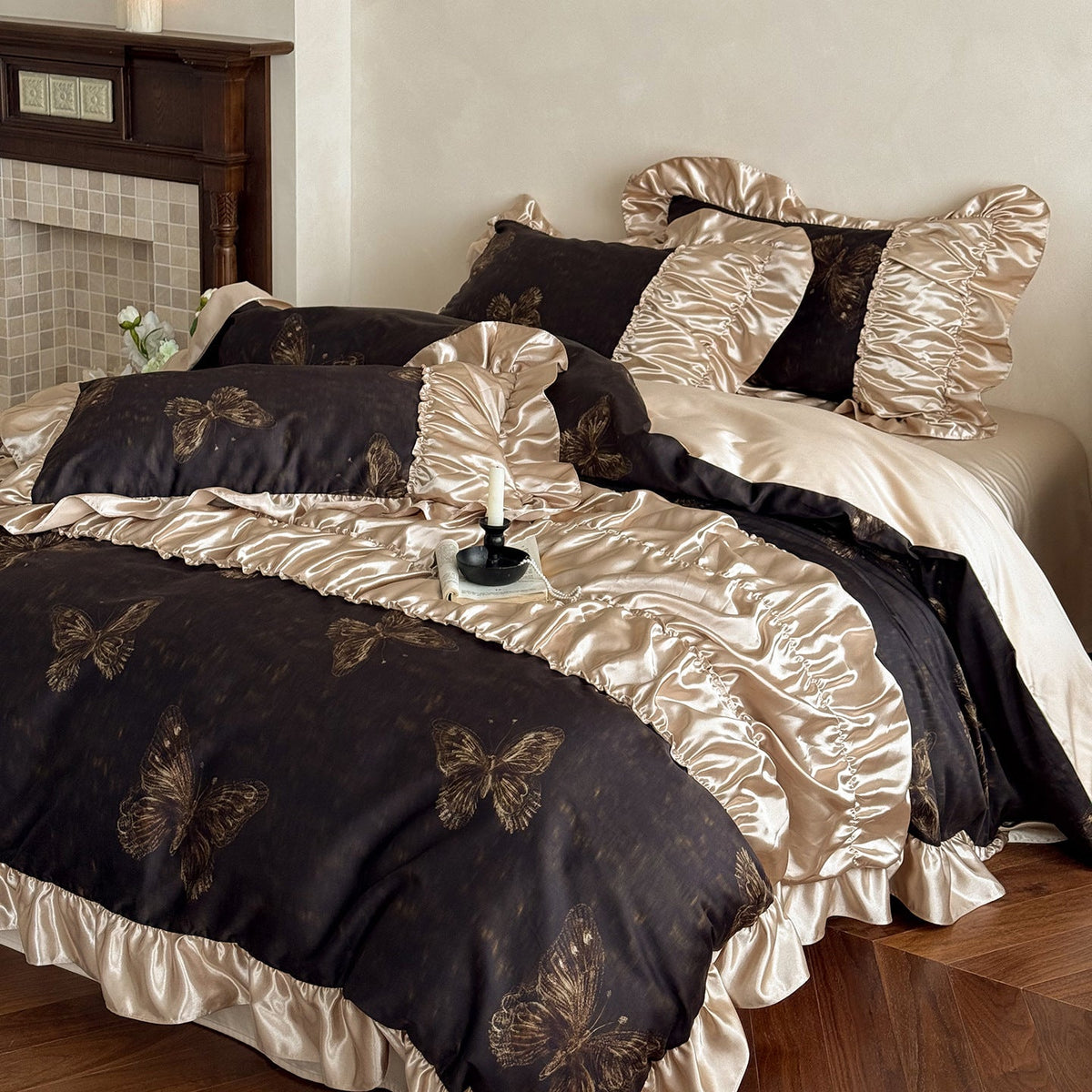 Silky shiny satin bedding set with butterfly pattern and voluminous ruffle frills LoungeYard — product view 1