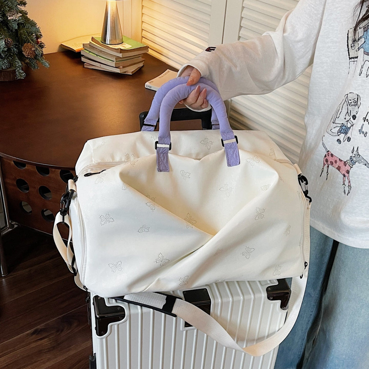 Elegant Utility Travel Duffel LoungeYard — product view 4
