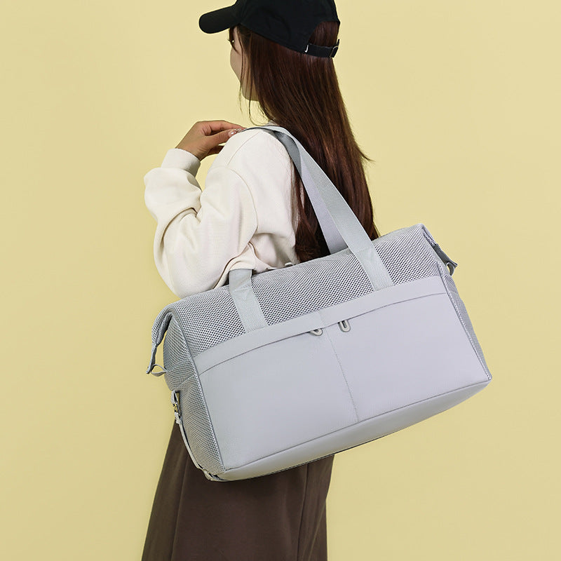 Sporty tote bag with breathable mesh material and multifunctional pockets LoungeYard — product view 3