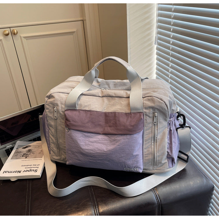 Versatile Outdoor Weekend Duffle Bag — product view 1