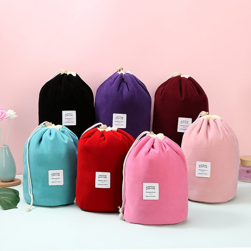 Durable Velvet Drawstring Travel Bag LoungeYard — product view 1