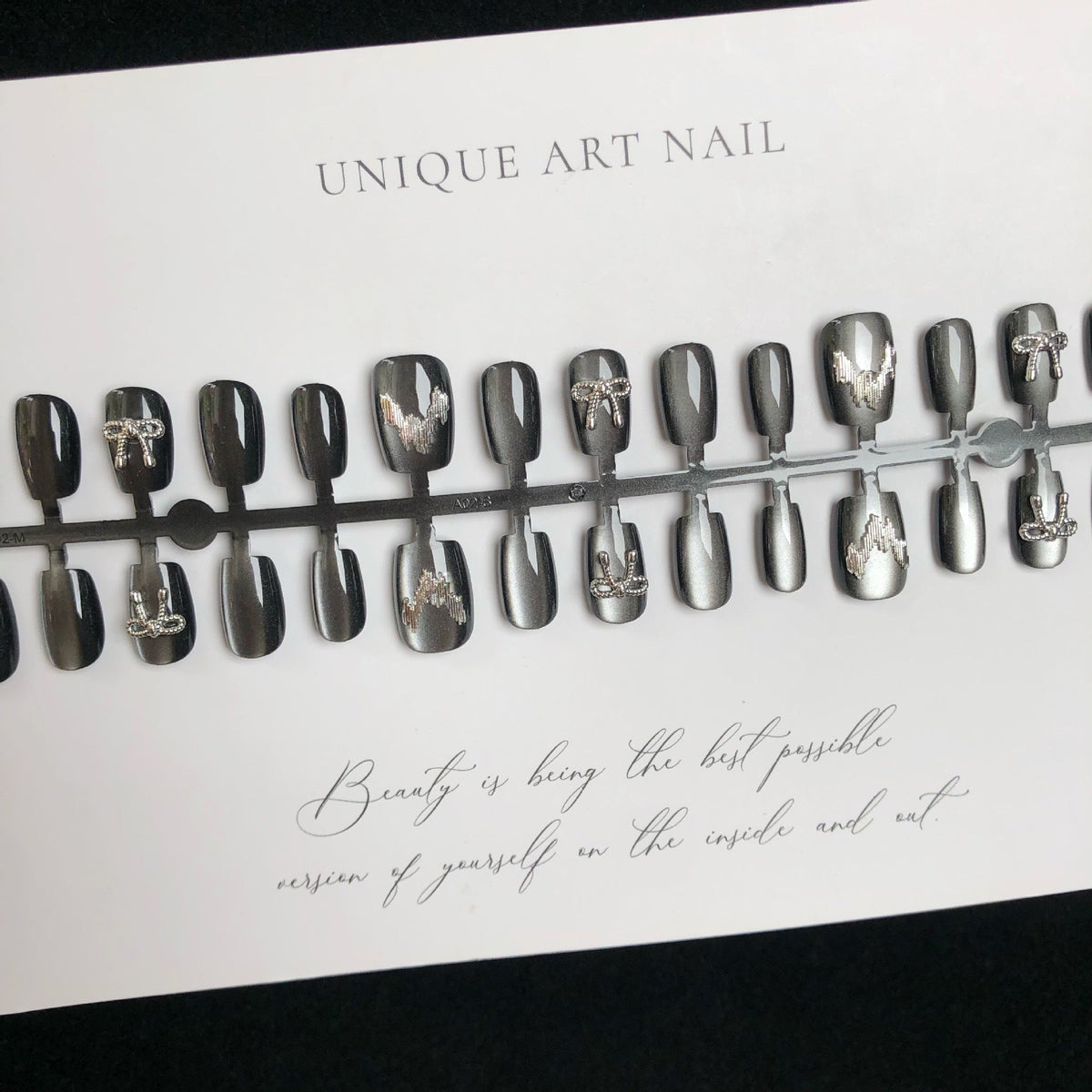 Elegant Nail Art Press-On Set 1790745480 — product view 3