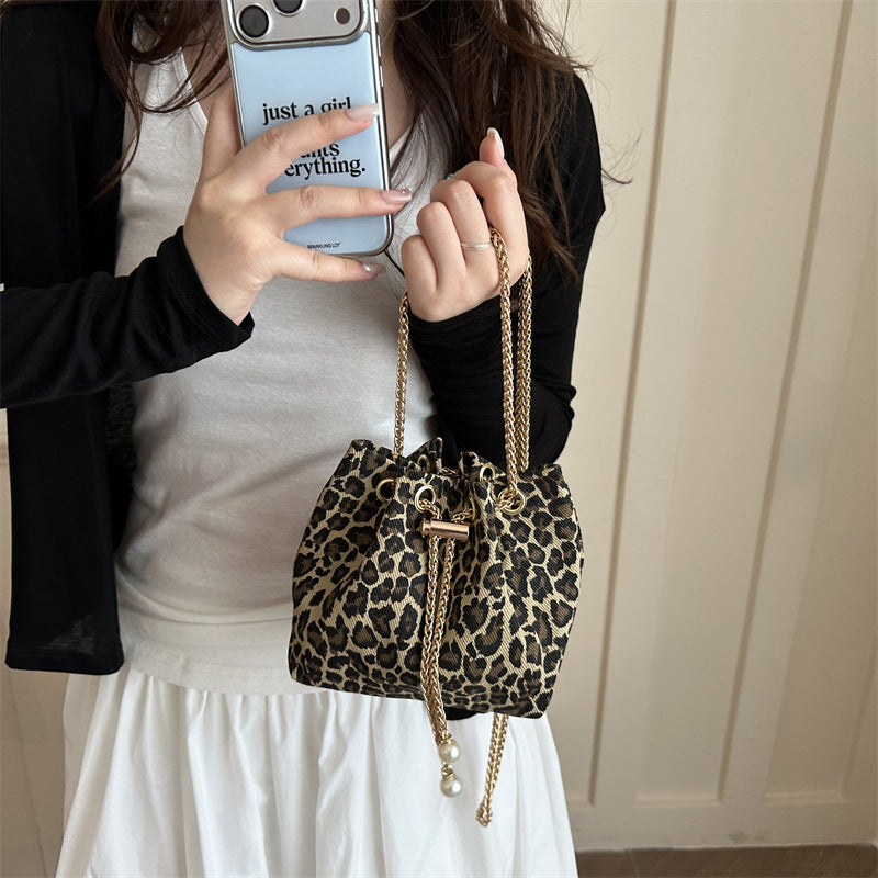 Stylish Leopard Print Bucket Handbag — product view 1