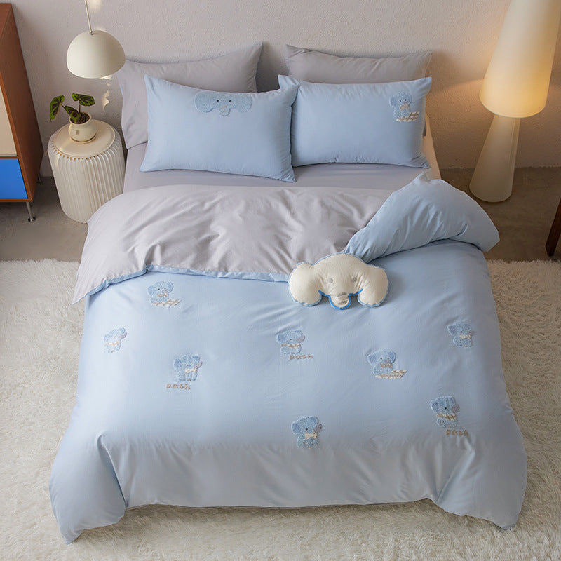 Cute embroidered bedding set with dog appliqués and reversible function — product view 7