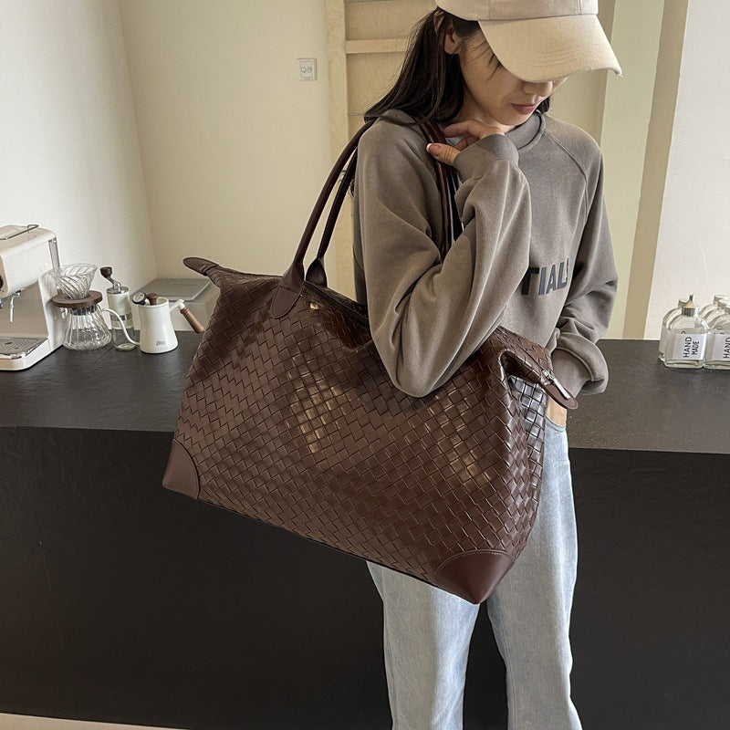 Handcrafted ven Leather Weekend Bag LoungeYard — product view 2