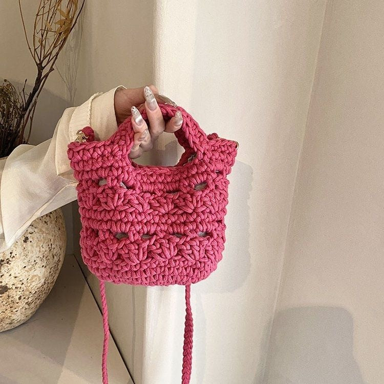 Hand-knotted bag with braided structure LoungeYard — product view 3