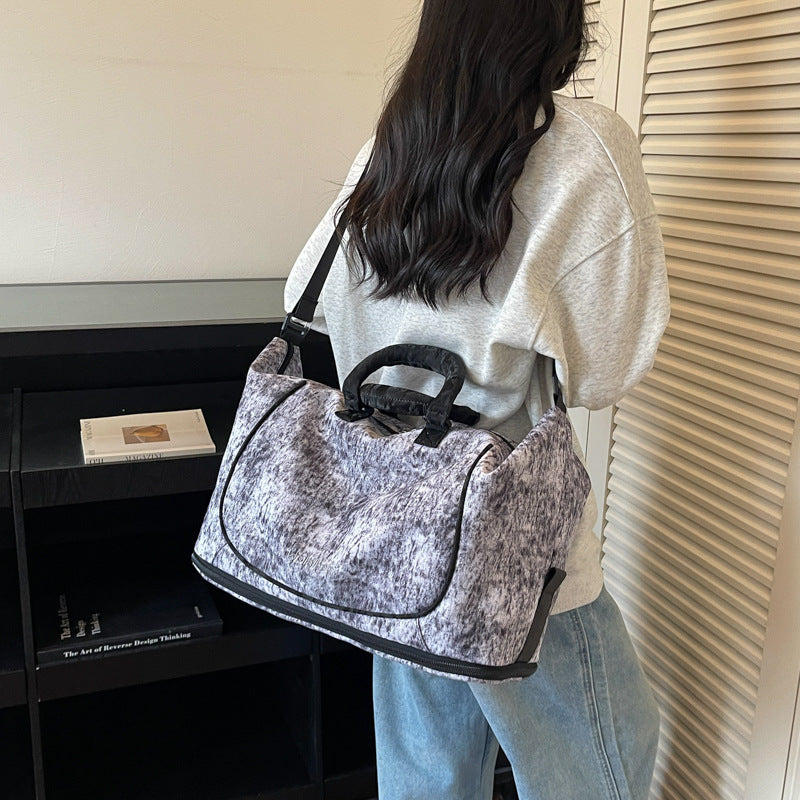 Durable Travel Duffel Bag LoungeYard — product view 2
