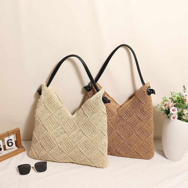 Braided Shoulder Bag Made of Natural Materials LoungeYard — product view 1