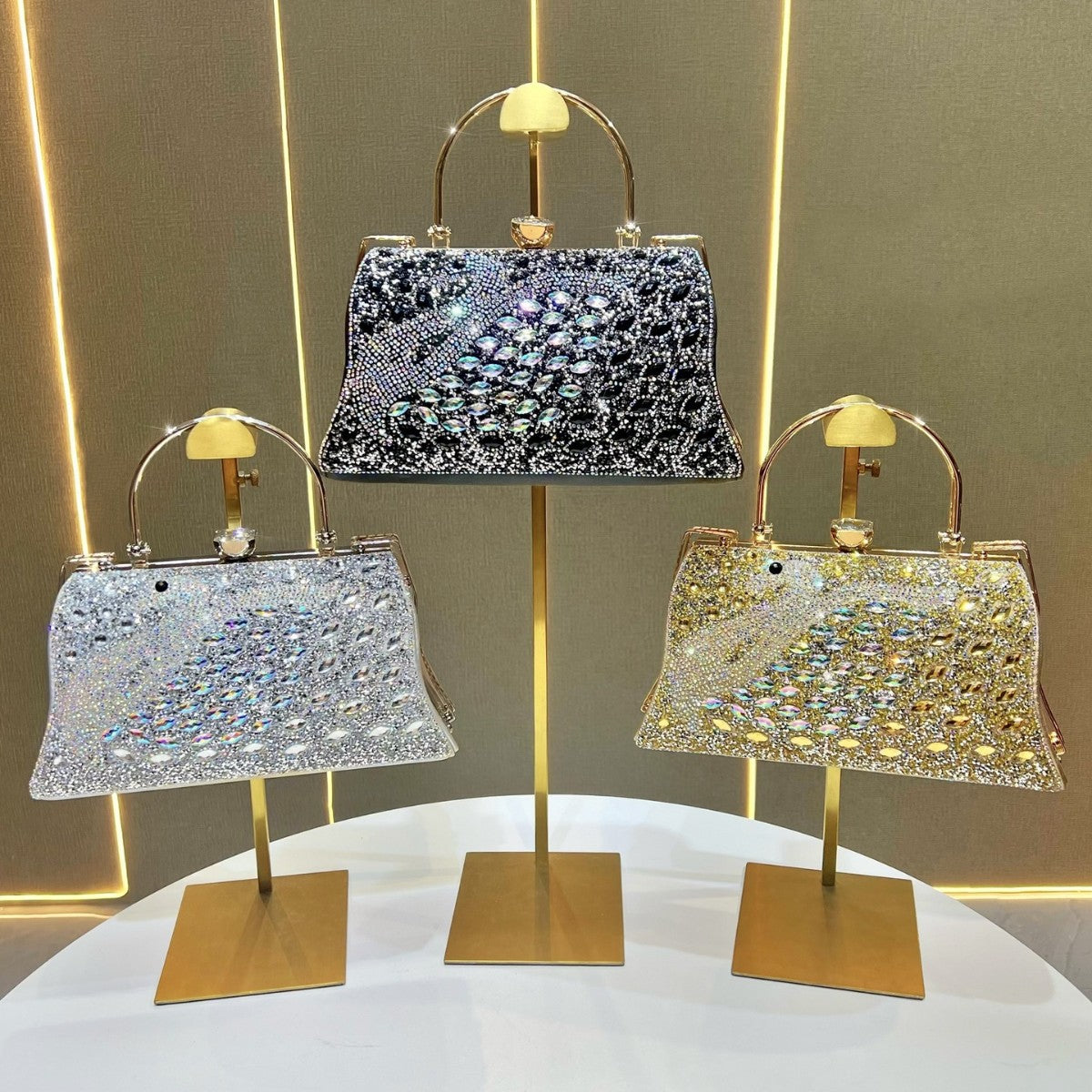 Luxurious Rhinestone Evening Handbag — product view 4