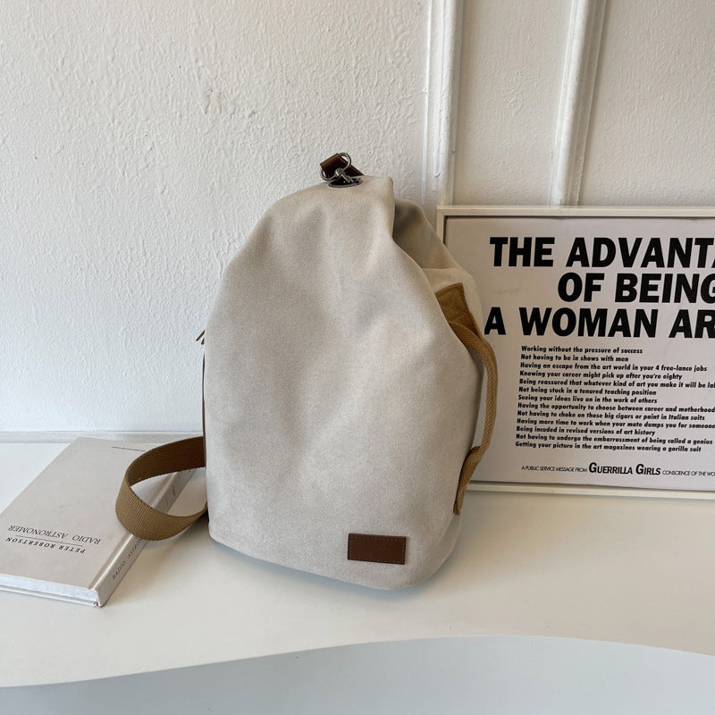 Multifunctional Leisure Bag with Structured Design LoungeYard — product view 5