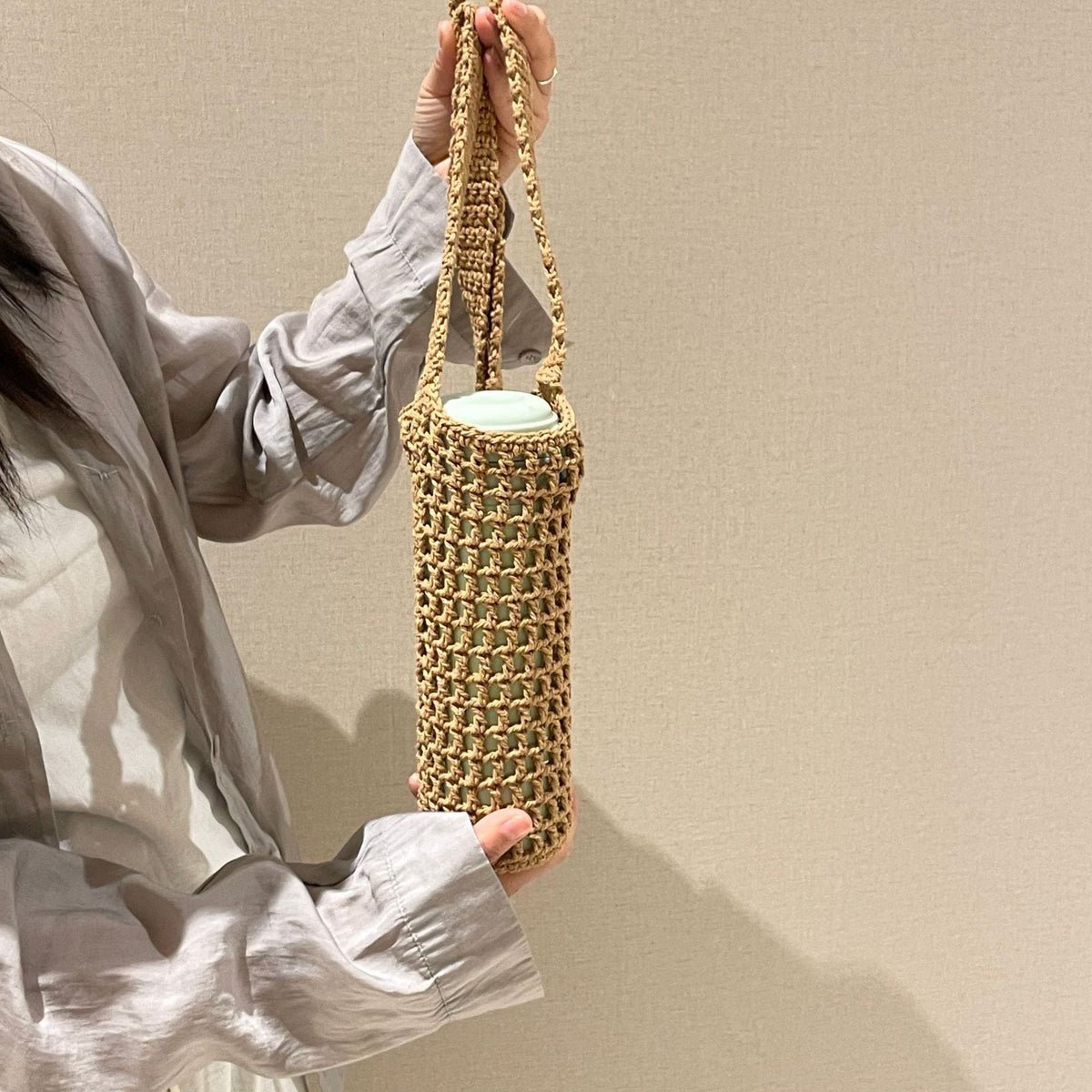 Hand-knotted bottle carrier LoungeYard — product view 6