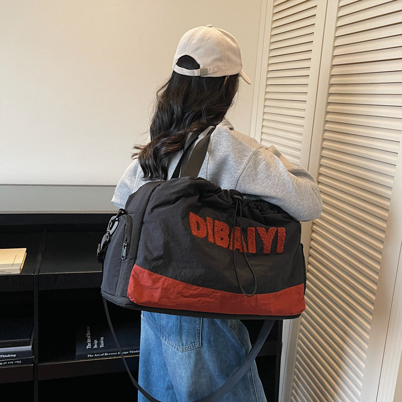 Lightweight Multi-Purpose Duffel Bag LoungeYard — product view 2