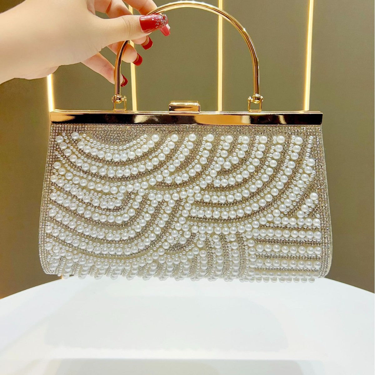 Decorative Pearl Handbag — product view 7