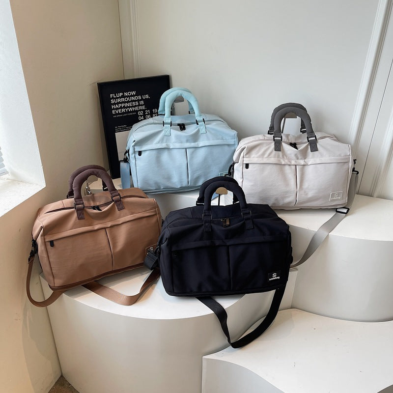 Elegant Fitness Bag LoungeYard — product view 2