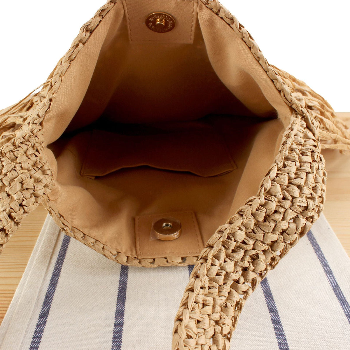 Braided summer handbag with fringed design LoungeYard — product view 3