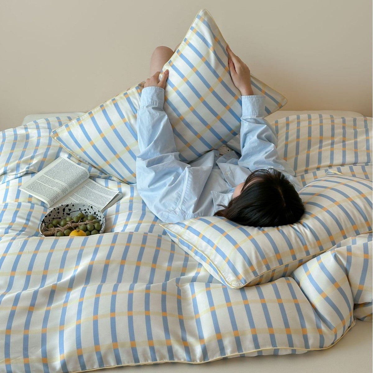 Soft cotton satin bedding with fine check and stripe pattern — product view 4