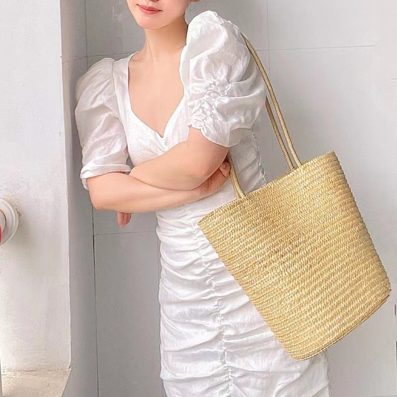Spacious basket bag with pocket LoungeYard — product view 2