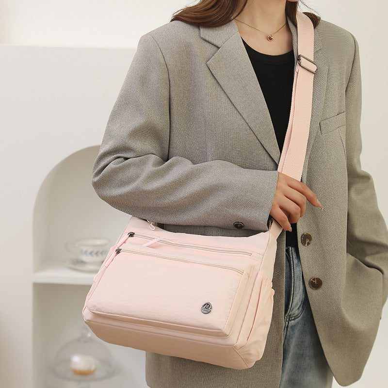 practical shoulder bag LoungeYard — product view 2