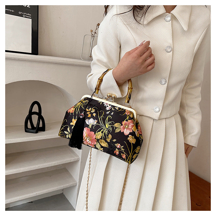 Vintage-Inspired Floral Handbag — product view 2