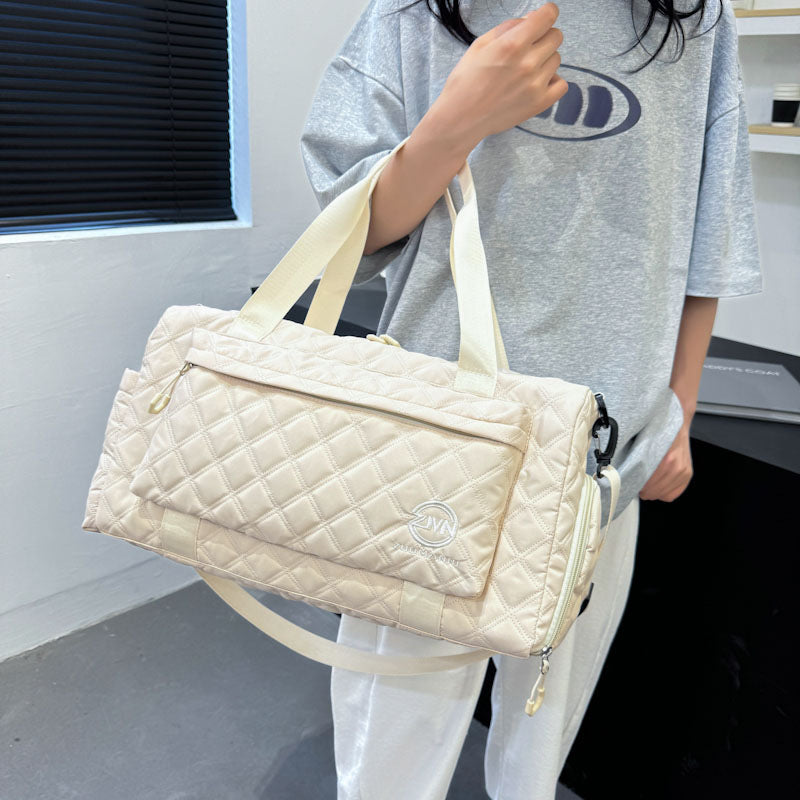 Sporty Weekend Bag With High-Quality Lining LoungeYard — product view 1