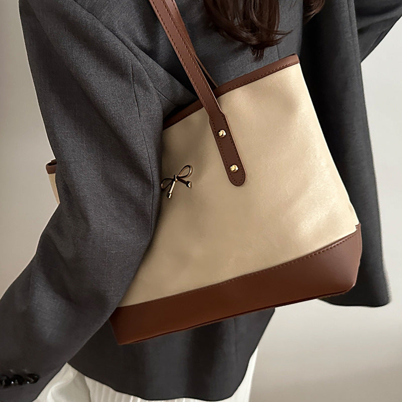 Elegant Classic Tote Bag — product view 2