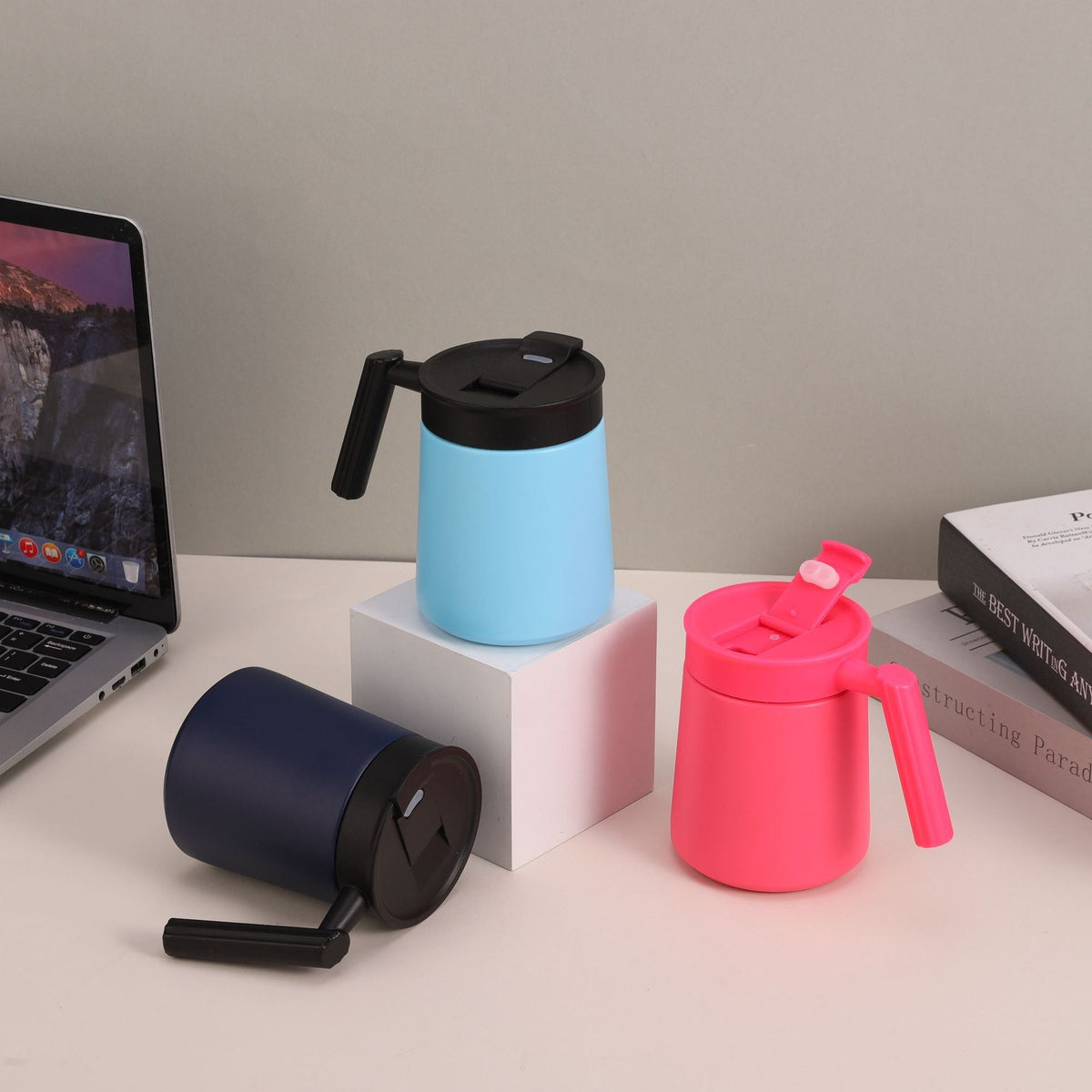 Insulated Travel Mug LoungeYard — product view 2