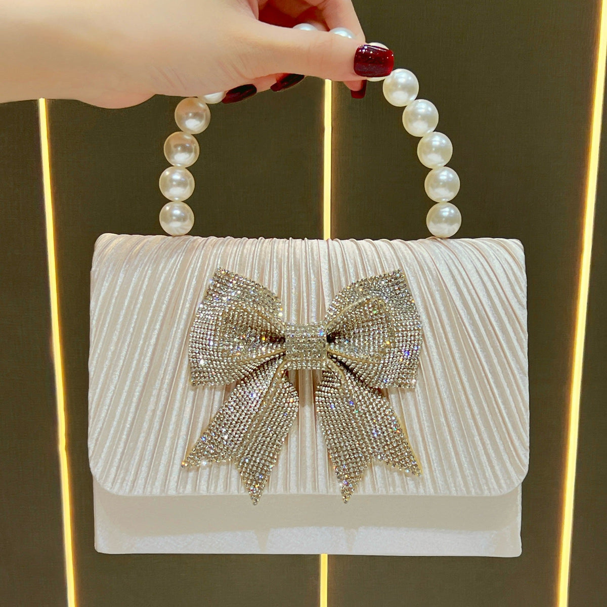 Elegant Bow-Embellished Evening Clutch — product view 1