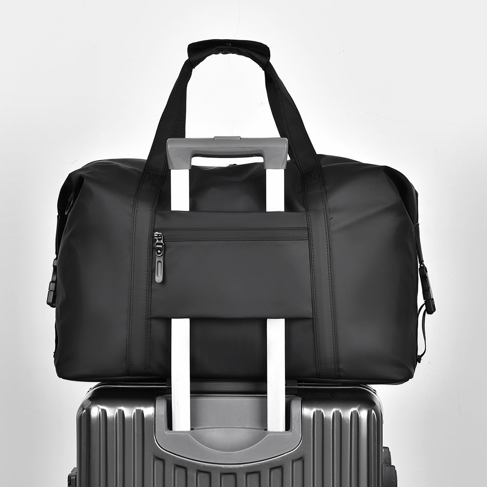 Travel bag with waterproof material and practical carrying options LoungeYard — product view 3