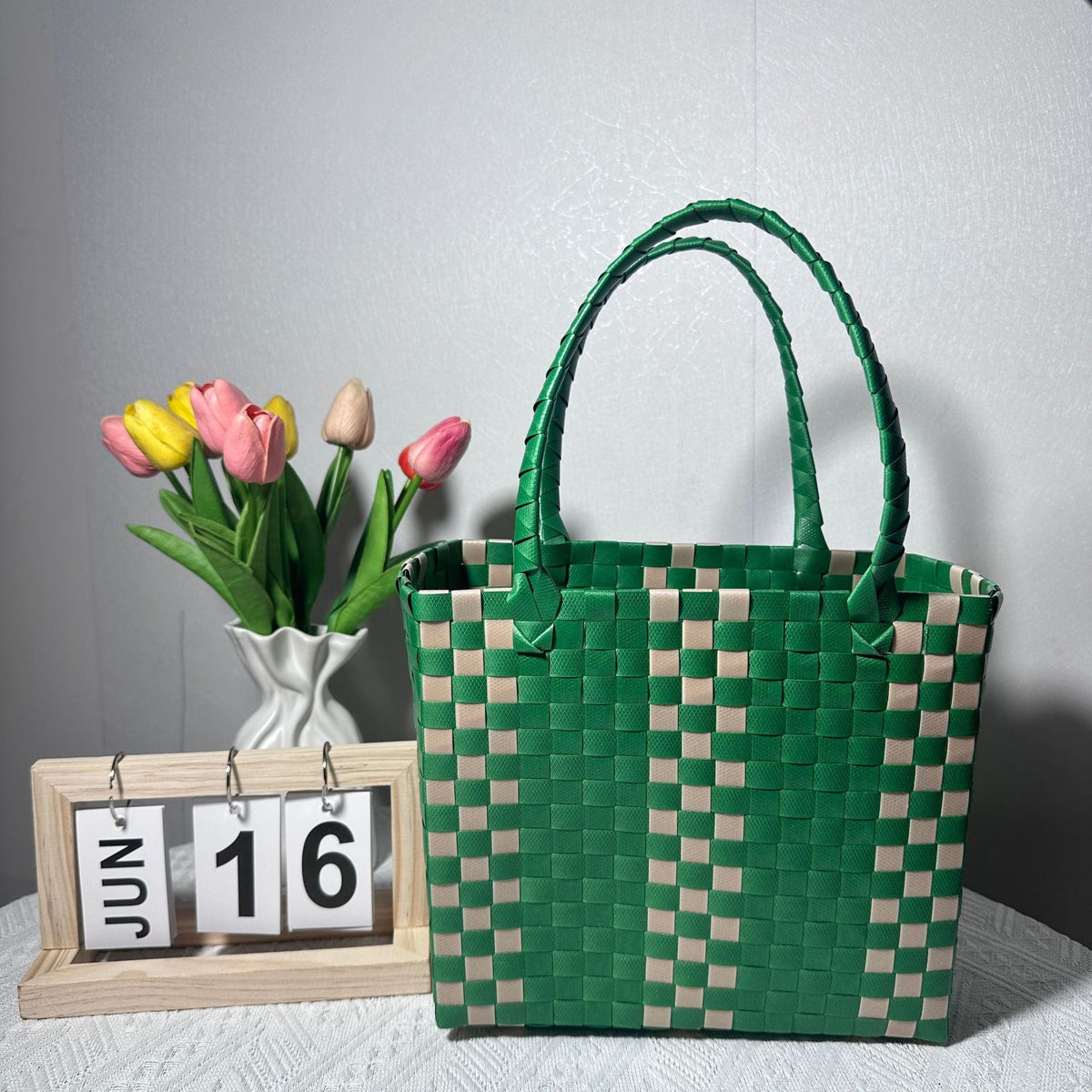 Braided handbag with sturdy handles LoungeYard — product view 5