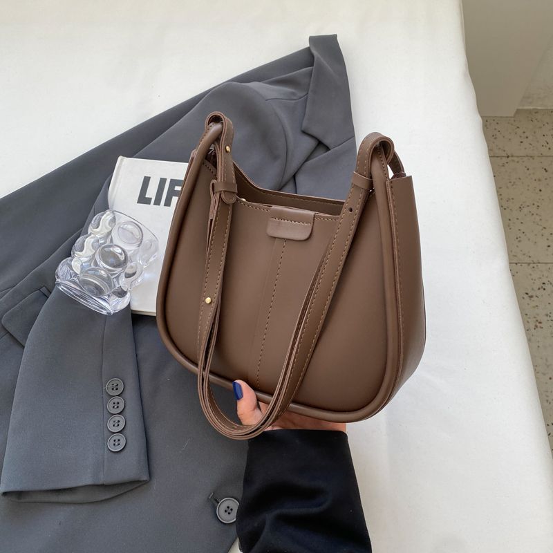 Contemporary Minimalist Shoulder Bag LoungeYard — product view 7