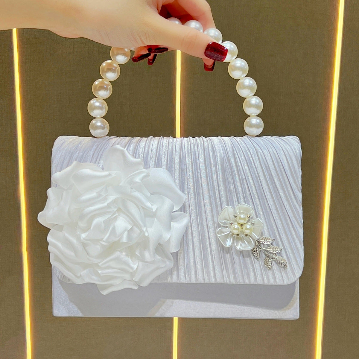 Elegant Floral Evening Handbag — product view 1